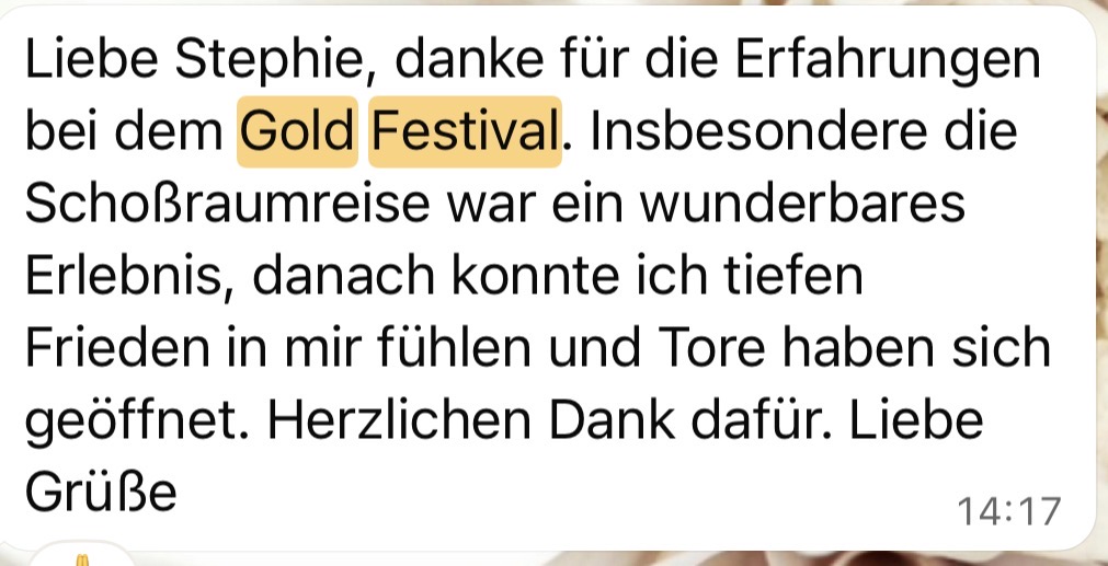 Eine Teilnehmerin berichtet von tiefem Frieden und geöffneten Toren nach der Schoßraumreise